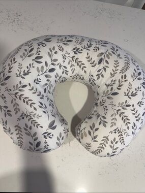 Neutral Leaf Nursing Pillow - Gray on White